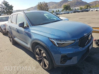 2024 Volvo XC40 B5 Plus Dark Theme – miniatura 3