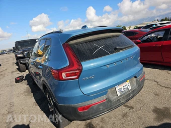 2024 Volvo XC40 B5 Plus Dark Theme – miniatura 6
