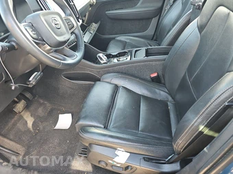 2024 Volvo XC40 B5 Plus Dark Theme – miniatura 7
