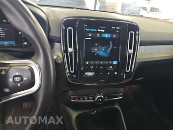 2024 Volvo XC40 B5 Plus Dark Theme – miniatura 11