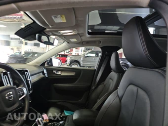 2024 Volvo XC40 B5 Plus Dark Theme – miniatura 17