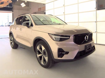 2024 Volvo XC40 B5 Plus Dark Theme – miniatura 3