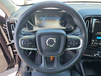 2024 Volvo XC40 B5 Plus Dark Theme – miniatura 10