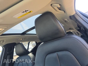 2024 Volvo XC40 B5 Plus Dark Theme – miniatura 17