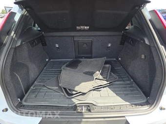 2024 Volvo XC40 B5 Plus Dark Theme – miniatura 16