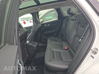2024 Volvo XC60 B5 Core Dark Theme – miniatura 13