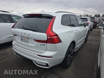 2024 Volvo XC60 B5 Core Dark Theme – miniatura 4