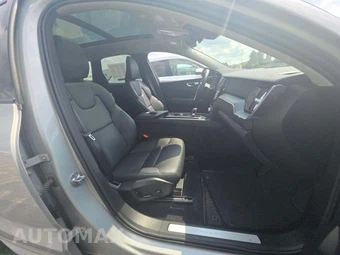 2024 Volvo XC60 B5 Core Dark Theme - miniatura 18