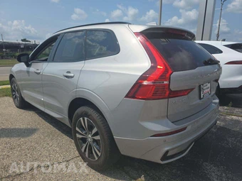 2024 Volvo XC60 B5 Core Dark Theme - miniatura 2