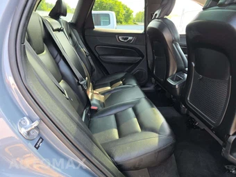 2024 Volvo XC60 B5 Core Dark Theme – miniatura 16