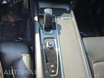 2024 Volvo XC60 B5 Core Dark Theme – miniatura 25