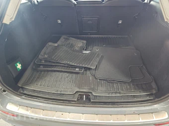 2024 Volvo XC60 B5 Core Dark Theme – miniatura 16