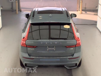 2024 Volvo XC60 B5 Core Dark Theme – miniatura 5