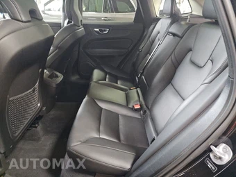 2024 Volvo XC60 B5 Core Dark Theme – miniatura 13