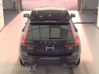 2024 Volvo XC60 B5 Core Dark Theme – miniatura 5