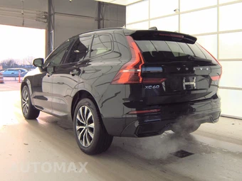 2024 Volvo XC60 B5 Core Dark Theme – miniatura 6