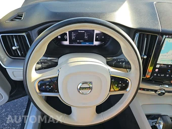 2024 Volvo XC60 B5 Core Dark Theme – miniatura 10