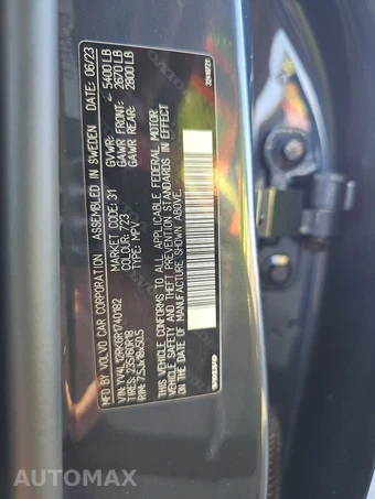 2024 Volvo XC60 B5 Core Dark Theme – miniatura 14