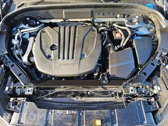 2024 Volvo XC60 B5 Core Dark Theme – miniatura 15