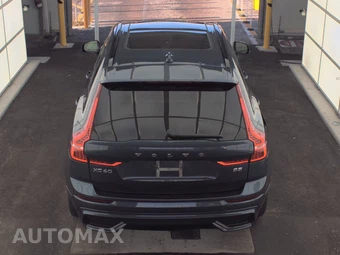 2024 Volvo XC60 B5 Core Dark Theme – miniatura 5