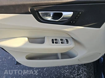 2024 Volvo XC60 B5 Core Dark Theme – miniatura 9