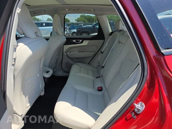 2024 Volvo XC60 B5 Core Dark Theme – miniatura 13