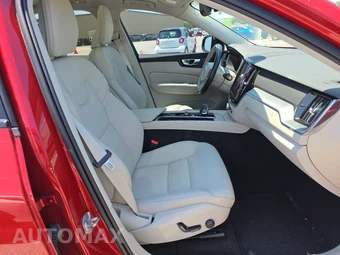 2024 Volvo XC60 B5 Core Dark Theme – miniatura 8