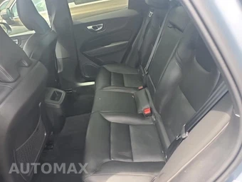 2024 Volvo XC60 B5 Core Dark Theme – miniatura 16