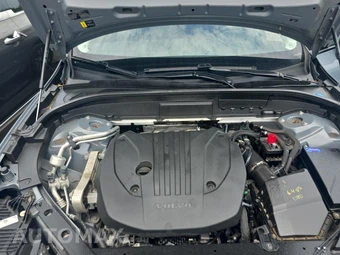 2024 Volvo XC60 B5 Core Dark Theme – miniatura 18