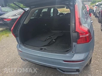 2024 Volvo XC60 B5 Core Dark Theme – miniatura 19