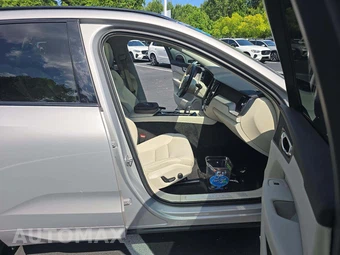 2024 Volvo XC60 B5 Plus Dark Theme – miniatura 15