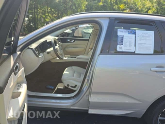 2024 Volvo XC60 B5 Plus Dark Theme – miniatura 3