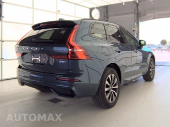 2024 Volvo XC60 B5 Plus Dark Theme – miniatura 4