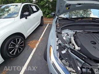 2024 Volvo XC60 B5 Plus Dark Theme - miniatura 22