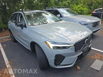 2024 Volvo XC60 B5 Plus Dark Theme - miniatura 4