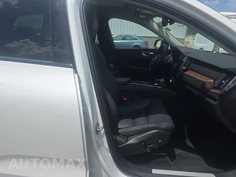 2024 Volvo XC60 B5 Plus Dark Theme – miniatura 8