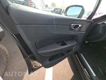 2024 Volvo XC60 B5 Plus Dark Theme – miniatura 9