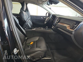2024 Volvo XC60 B5 Plus Dark Theme – miniatura 8
