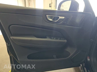 2024 Volvo XC60 B5 Plus Dark Theme – miniatura 9