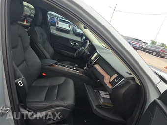 2024 Volvo XC60 B5 Plus Dark Theme - miniatura 14