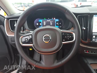 2024 Volvo XC60 B5 Plus Dark Theme - miniatura 16
