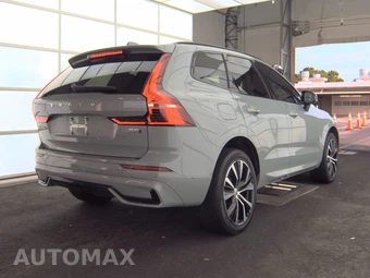 2024 Volvo XC60 B5 Plus Dark Theme - miniatura 4
