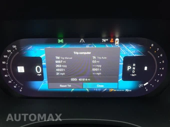 2024 Volvo XC60 B5 Plus Dark Theme - miniatura 8