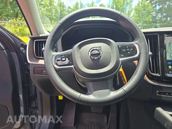 2024 Volvo XC60 B5 Plus Dark Theme – miniatura 10