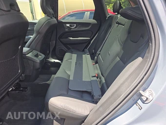 2024 Volvo XC60 B5 Plus Dark Theme – miniatura 13