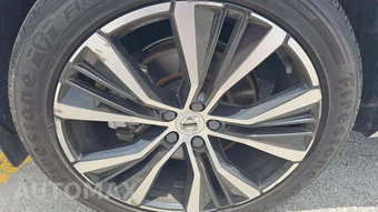 2024 Volvo XC60 B5 Plus Dark Theme - miniatura 28