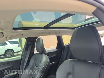 2024 Volvo XC60 B5 Ultimate Dark Theme – miniatura 17