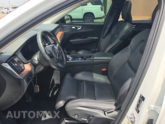 2024 Volvo XC60 B5 Ultimate Dark Theme – miniatura 7
