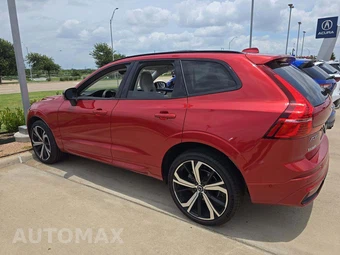 2024 Volvo XC60 B5 Ultimate Dark Theme - miniatura 2