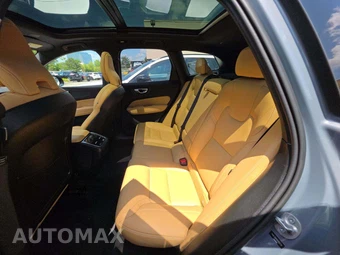 2024 Volvo XC60 B5 Ultimate Dark Theme - miniatura 13